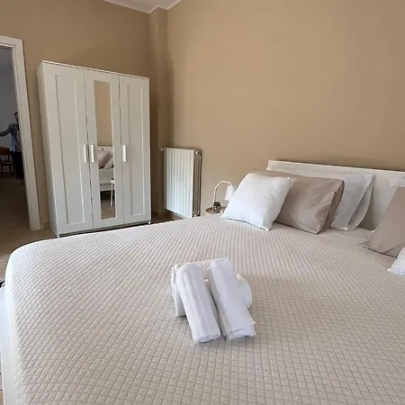 Maria Palese * باري